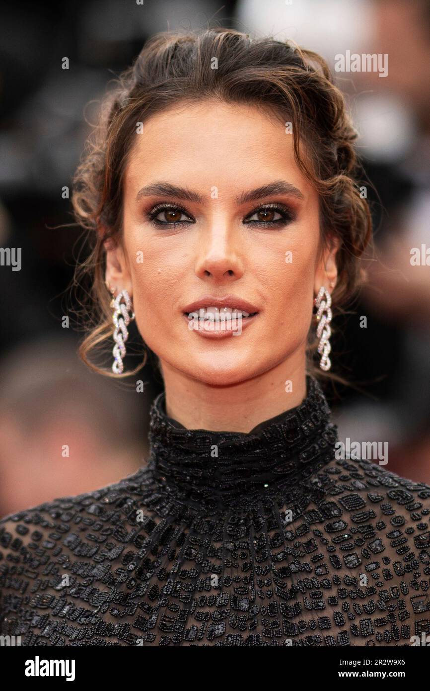 Alessandra Ambrosio poses for photographers upon arrival at the