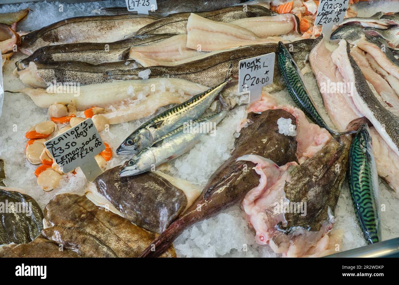 Fresh fish display at The Fish Plaice, Point Street, Milford Haven, Pembrokeshire Stock Photo