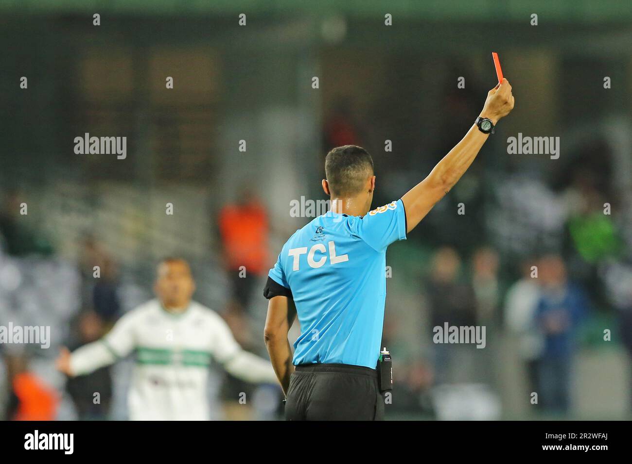 20th May 2023: Couto Pereira Stadium, Curitiba, Paran&#xe1;, Brazil: Brazil A-League football, Coritiba versus Atl&#xe9;tico Mineiro;  Referee Rodrigo Jos&#xe9; Pereira de Lima, redcatrds Z&#xe9; Roberto of Coritiba Stock Photo