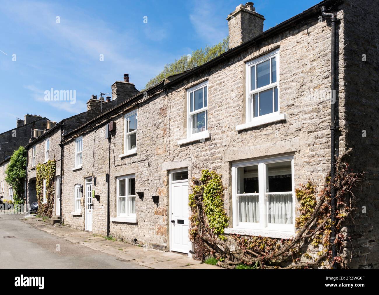 Shawl Terrace, stone cottages in Leyburn, North Yorkshire, England, UK Stock Photo