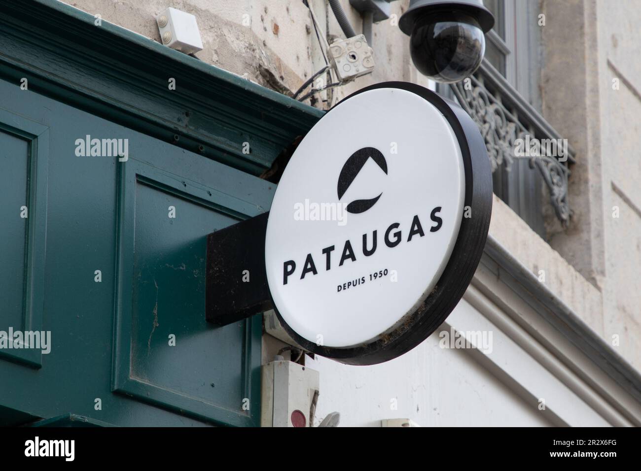 Bordeaux , Aquitaine France - 05 19 2023 : pataugas shop brand logo and  sign text on chain shop facade wall store Stock Photo - Alamy