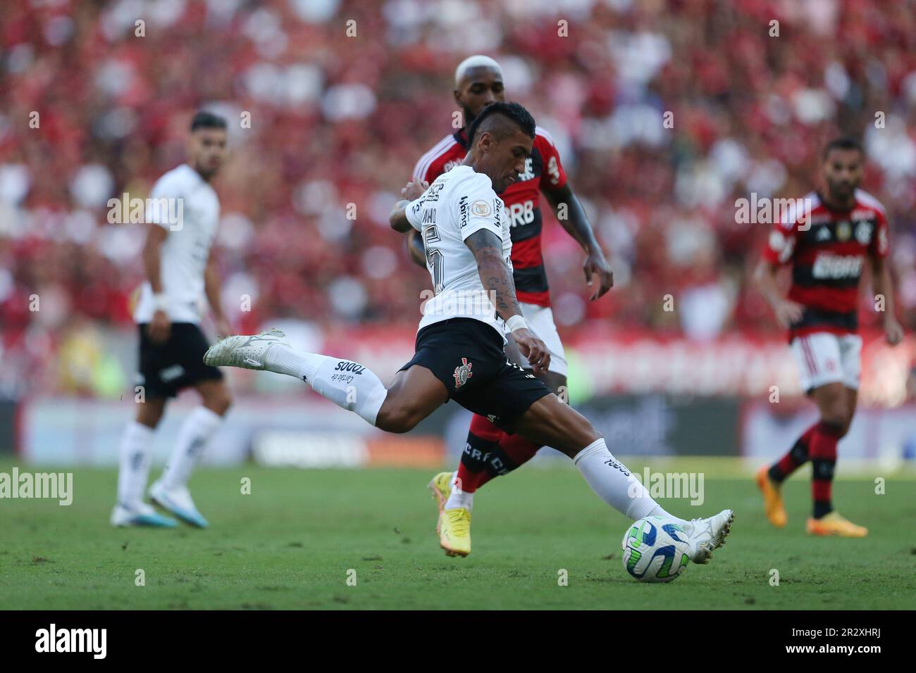 Montevideo, Uruguay, 06th Apr, 2023. Gaston Martirena of Liverpool battles  for possession with Yuri Alberto of Corinthians, during the match between  Liverpool and Corinthians for the 1st round of Group E of