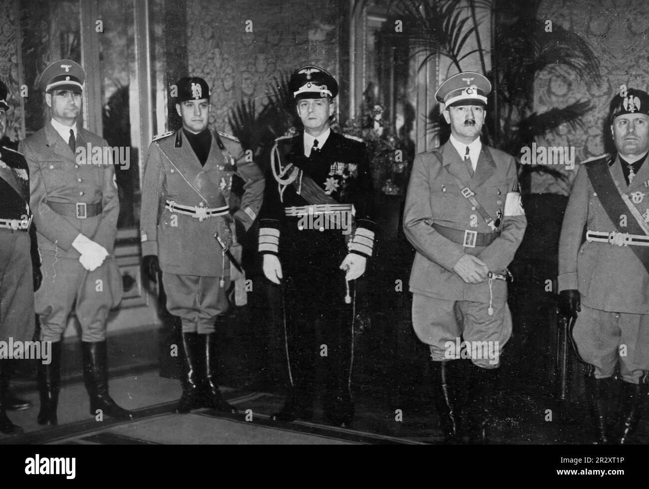 1938, Benito Mussolini and Galeazzo Ciano meet Hitler and his staff, including Rudolf Hess in Rome Stock Photo
