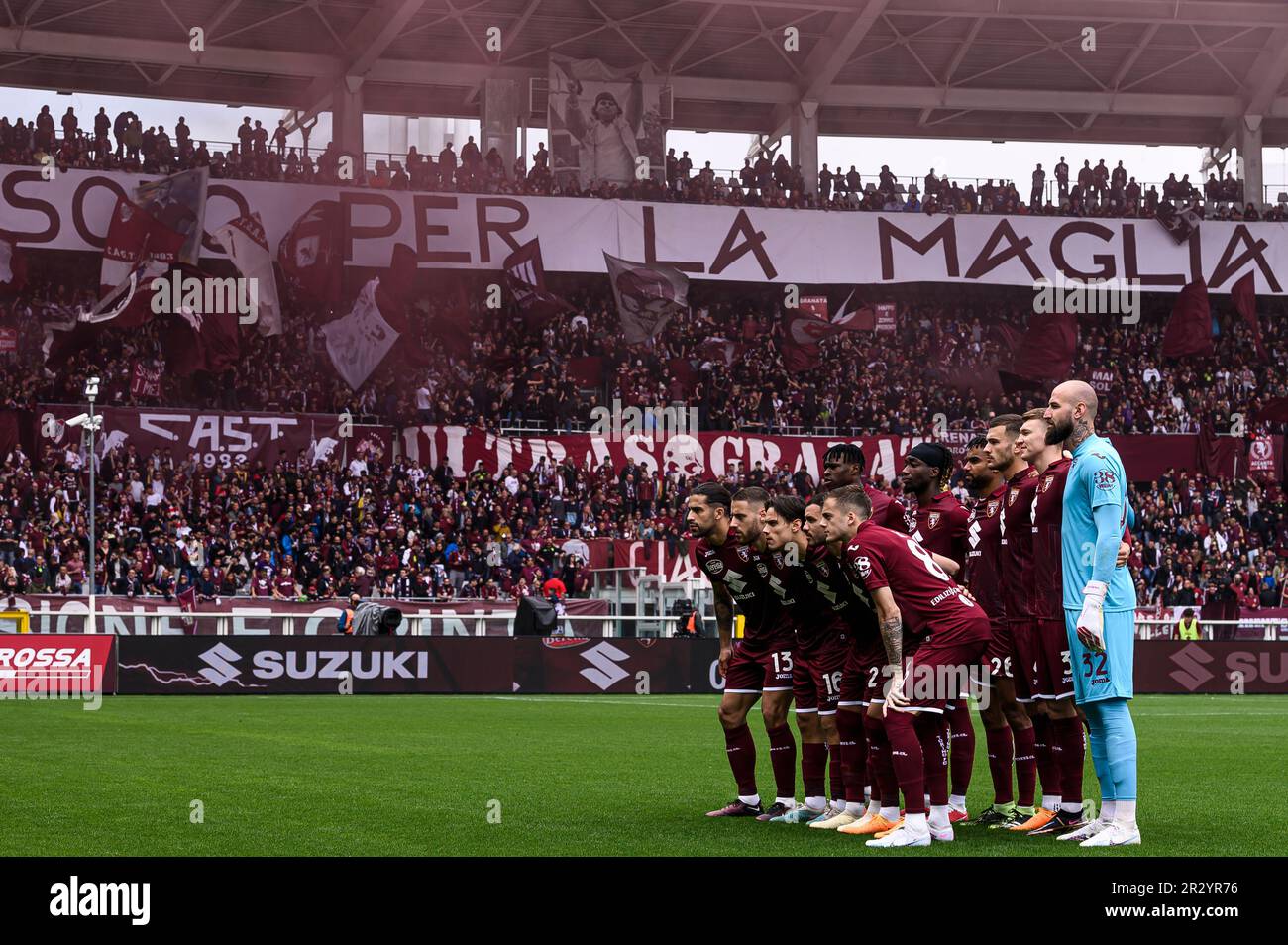 Turin, Italy. 20 May 2022. Players of Torino FC pose for a team photo prior  to the Serie A football match between Torino FC and AS Roma. Credit: Nicolò  Campo/Alamy Live News