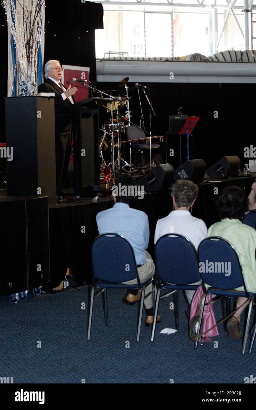 Watergate journalist Carl Bernstein visits Sydney to discuss his new