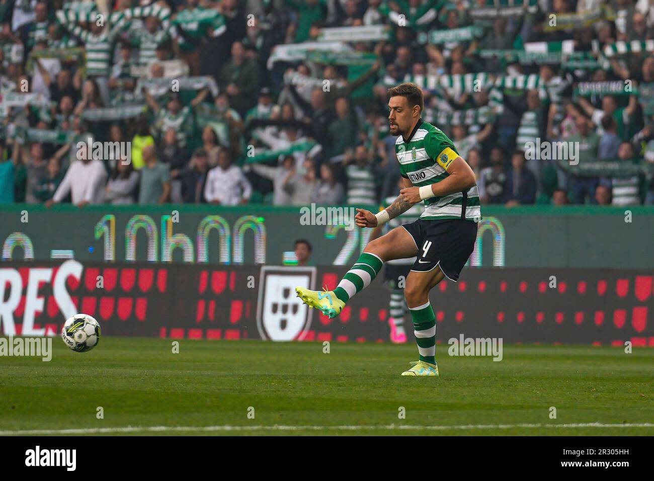 Lisbon, Portugal. 21st May, 2023. Sebastian Coates from Sporting CP in action during the Portuguese Liga Bwin football match between Sporting CP and SL Benfica at Estadio Jose Alvalade. Final score: Sporting CP 2:2 SL Benfica (Photo by Bruno de Carvalho/SOPA Images/Sipa USA) Credit: Sipa USA/Alamy Live News Stock Photo