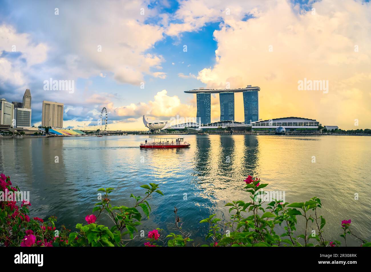 Singapore marina bay the float hi-res stock photography and images - Alamy