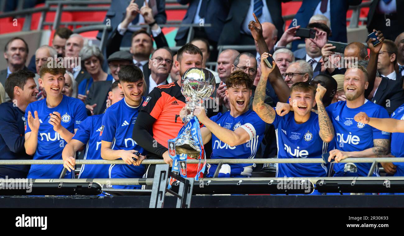 London, UK. 21st May, 2023. 21 May 2023 - Gateshead v FC Halifax Town - FA Trophy Final - Wembley Stadium FC Halifax Town celebrate winning the FA Trophy Final at Wembey Stadium. Picture Credit: Mark Pain/Alamy Live News Stock Photo