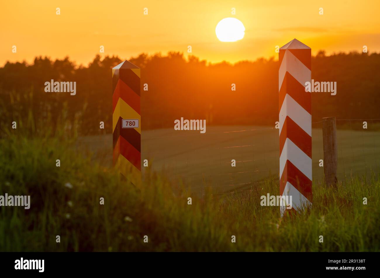 Border posts on the Polish-German border Stock Photo - Alamy