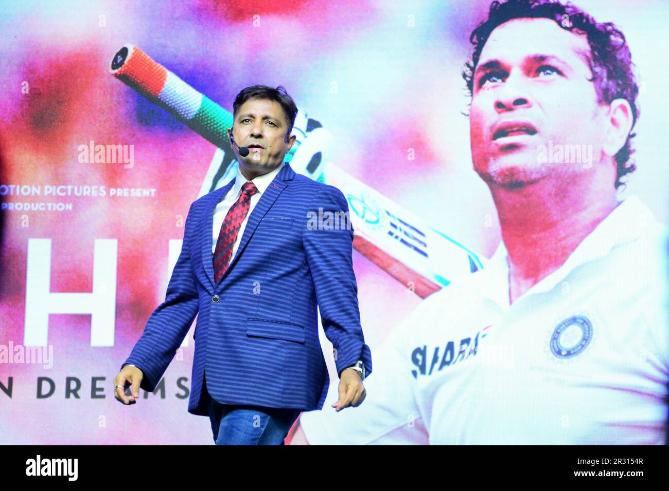 Sukhwinder Singh, Indian playback singer, Sachin Tendulkar, Indian cricketer, film launch, Sachin, A Billion Dreams, Mumbai, India, 9 May 2017 Stock Photo
