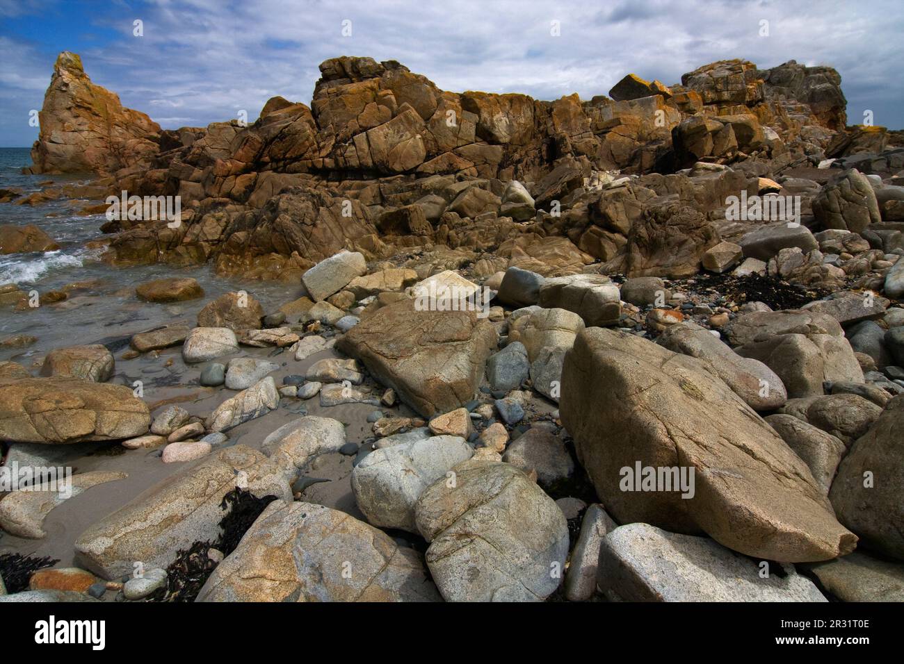 Brittany france coast line hi-res stock photography and images - Alamy