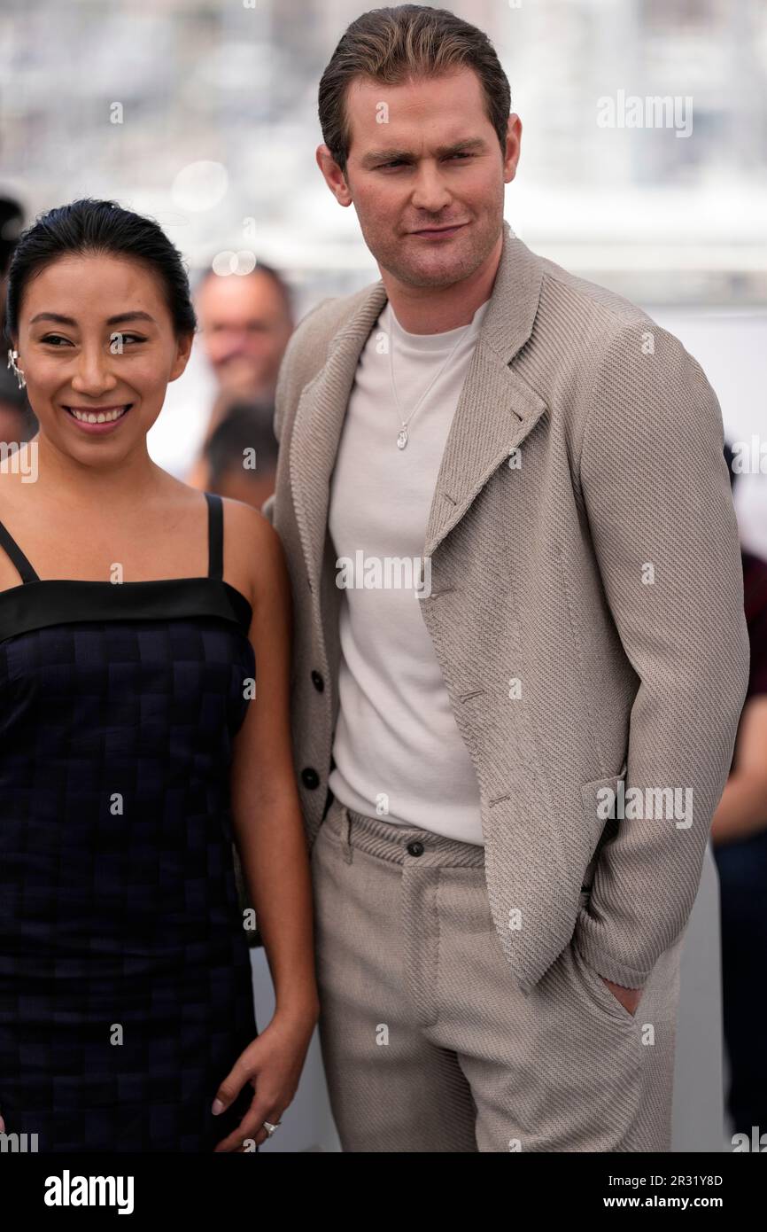 Mishell Guana, left, and Mark Stanley pose for photographers at the ...