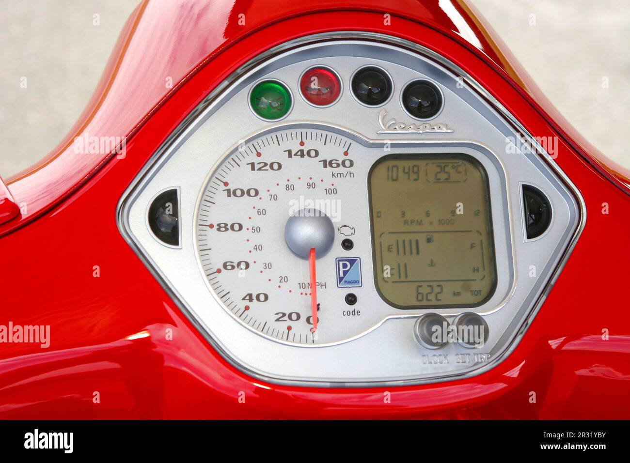 Dashboard instrumente hi-res stock photography and images - Alamy