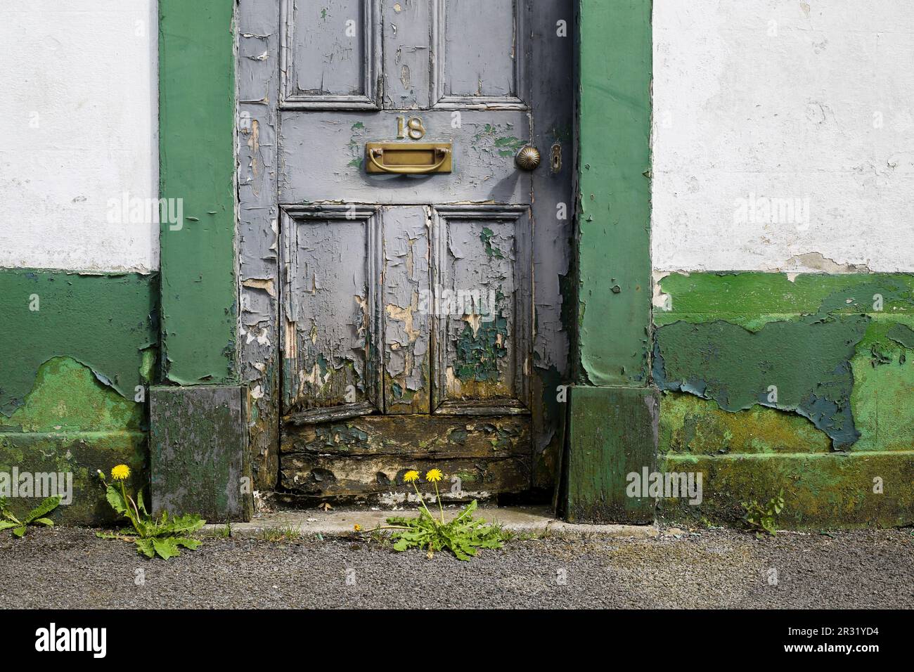 Rotting front door and door frame to a Victorian House in Salisbury UK. Stock Photo