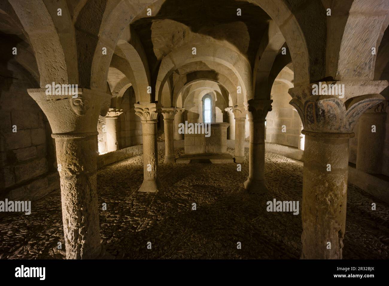 cripta,iglesia romanica,de San Martín de Tours,consagrada en 1156, San Martin de Unx,comunidad foral de Navarra, Spain. Stock Photo