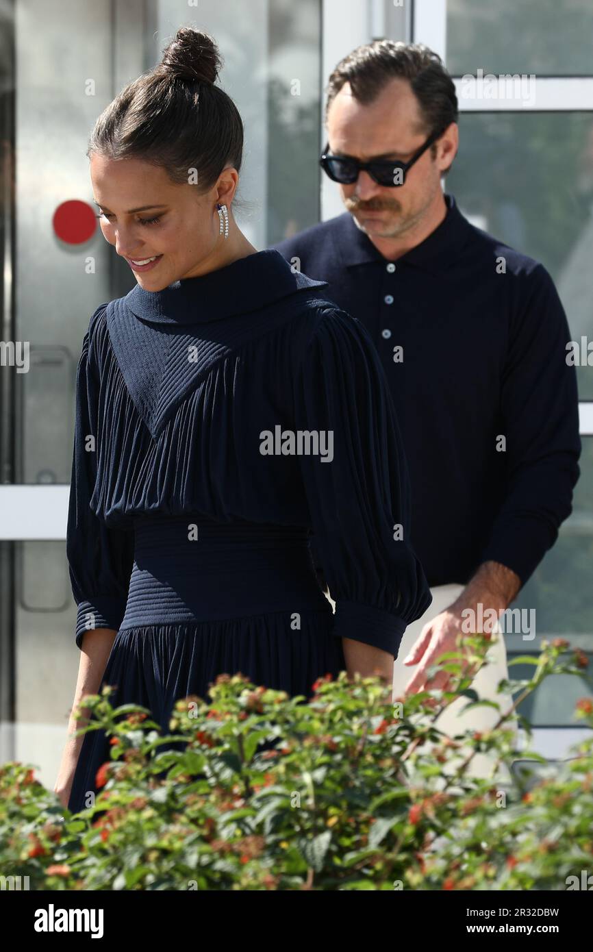 2023 Cannes Film Festival: Jude Law and Alicia Vikander at the