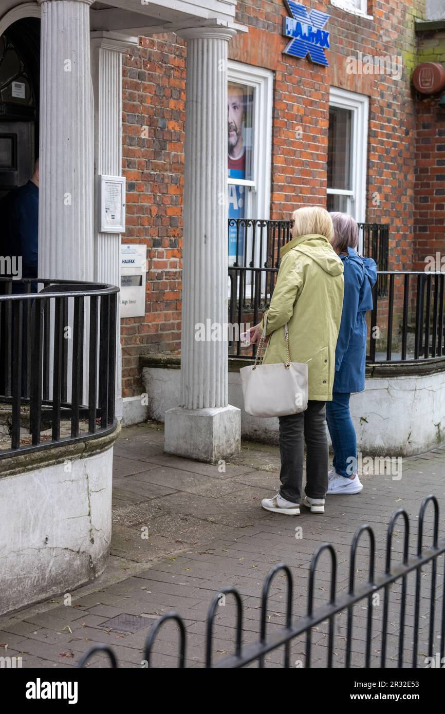 Brentwood, UK. 22nd May, 2023. Brentwood Essex 22nd May 2023 Security incident closes the