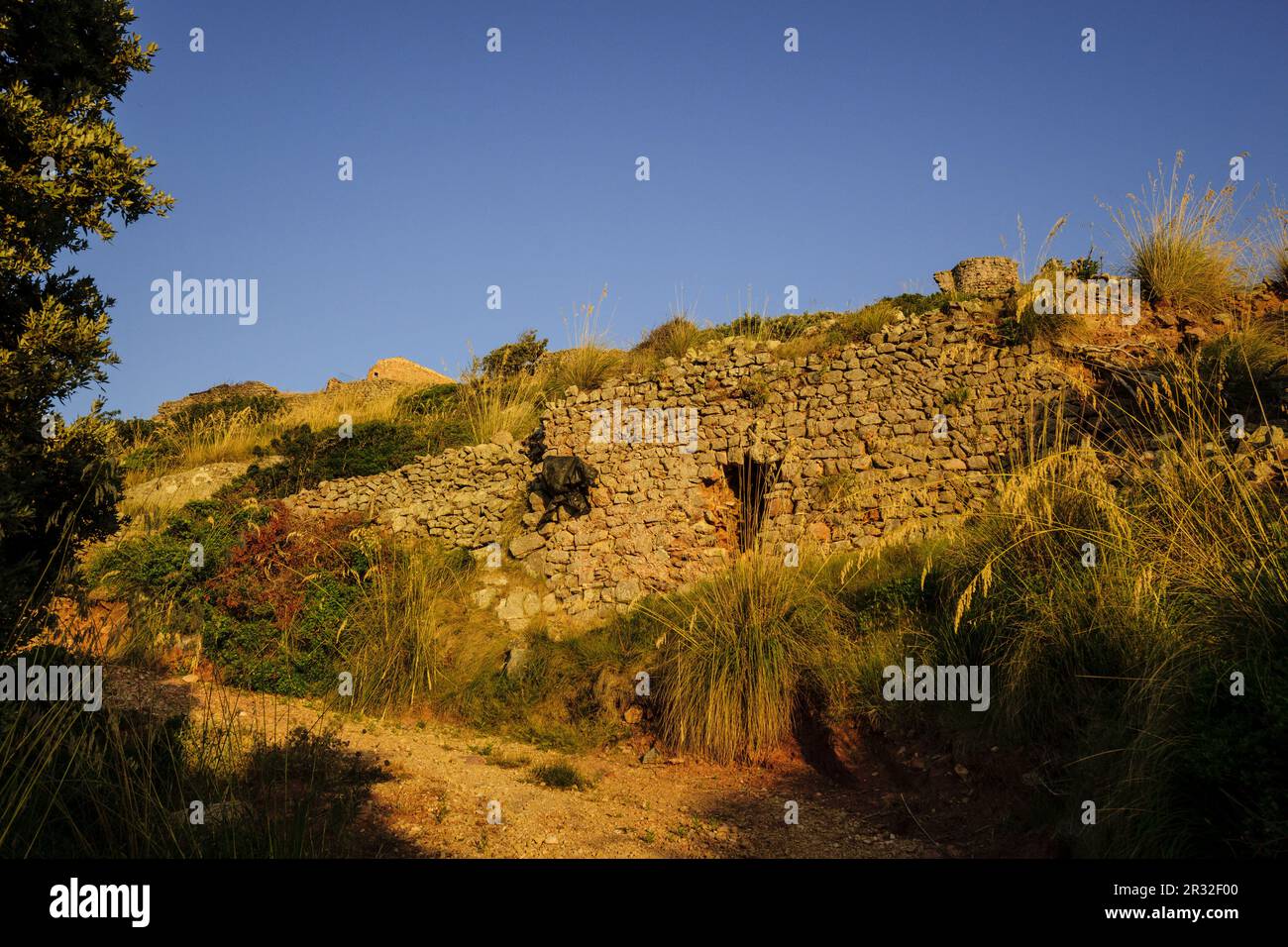 Castillo de Santa Águeda - Sent Agaiz- , antes de 1232, término municipal de Ferrerías, Menorca, Islas Baleares, españa, europa. Stock Photo
