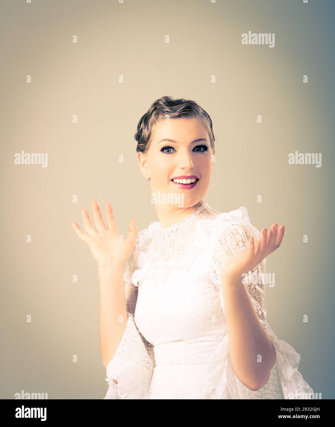 Retro girl hi-res stock photography and images - Alamy