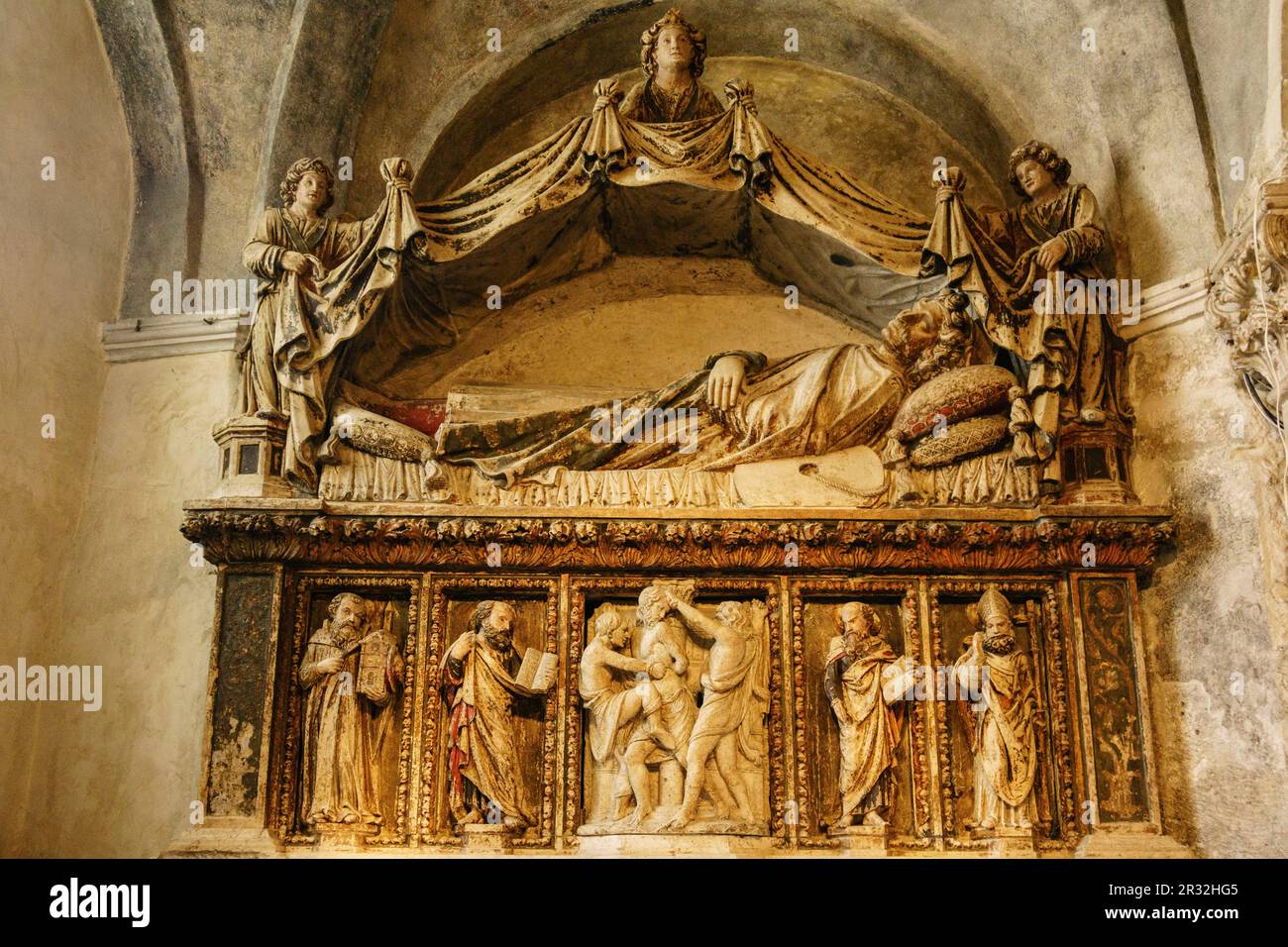 altar de San Anastasio y la Flagelación del Cristo, realizado por Juraj Dalmatinac,catedral de San Domnius, - Svetog Duje- , Palacio Diocleciano, Split, Croacia. Stock Photo