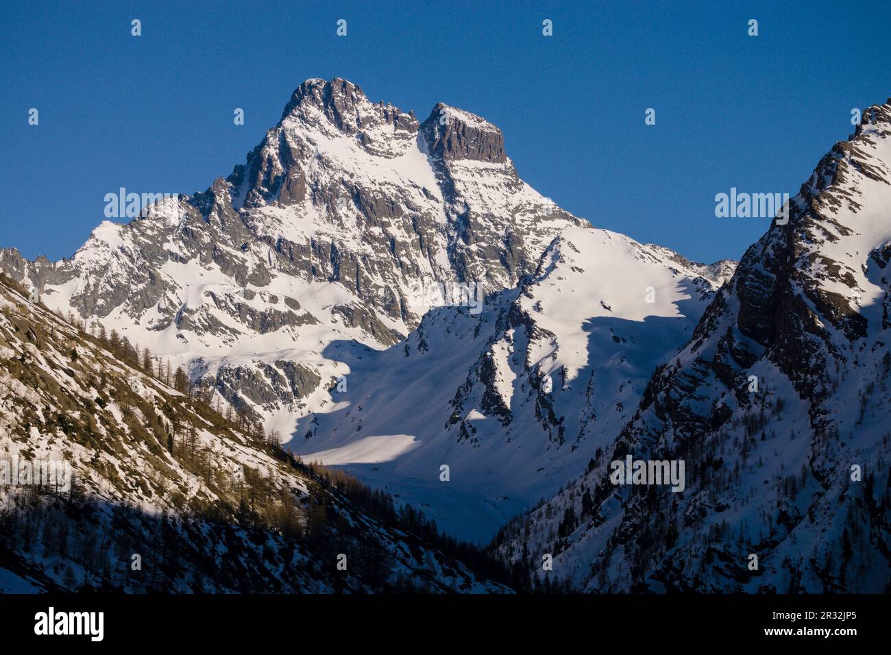 monte Viso, 3841 mts, Valle del Guil,Alpes,parque natural Queyras,Francia-Italia, Europa. Stock Photo