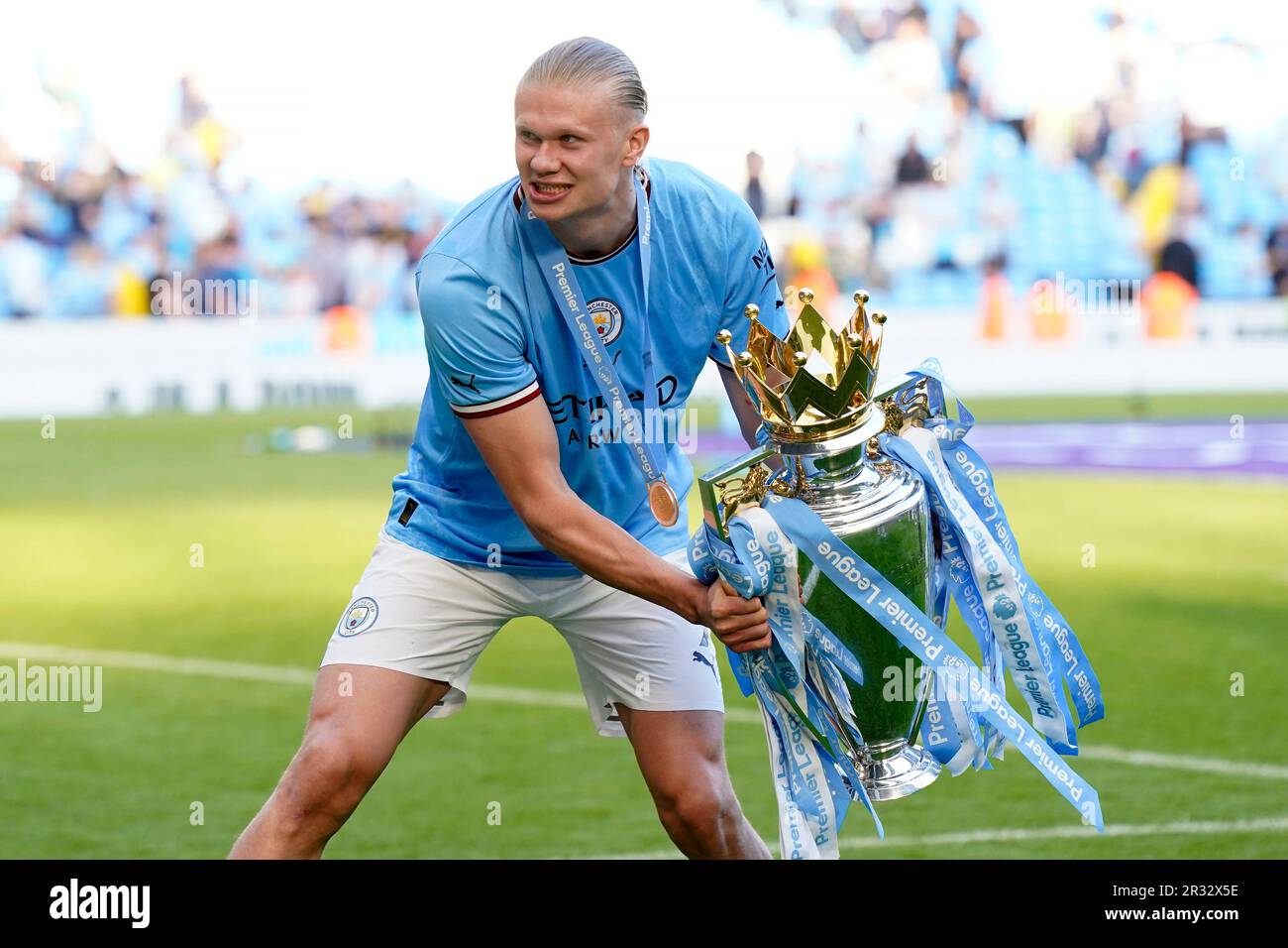 Manchester, UK. 21st May, 2023. Erling Haaland of Manchester City celebrates with the league trophy during the Premier League match at the Etihad Stadium, Manchester. Picture credit should read: Andrew Yates/Sportimage Credit: Sportimage Ltd/Alamy Live News Stock Photo