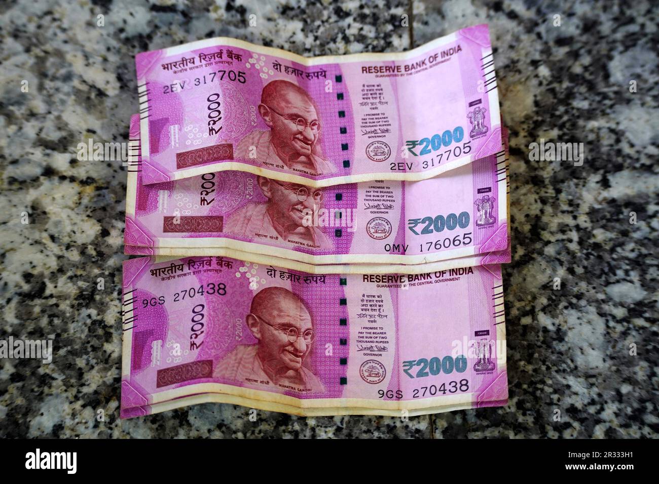 000 in banknotes hi-res stock photography and images - Page 4 - Alamy