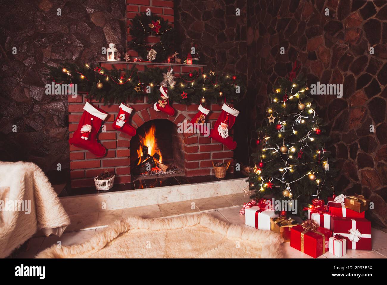 Fireplace and chair hi-res stock photography and images - Alamy