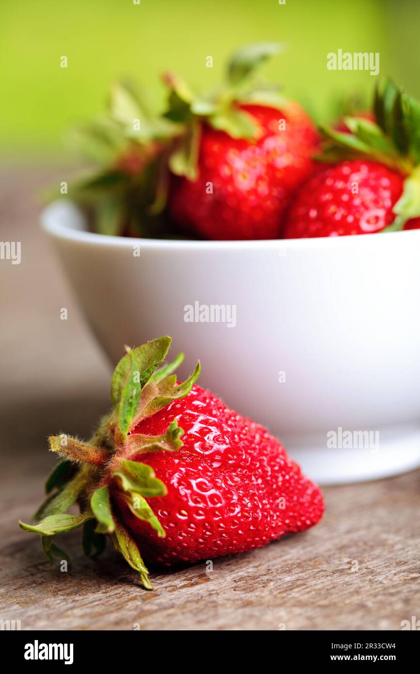 Outdoor healthy food hi-res stock photography and images - Alamy