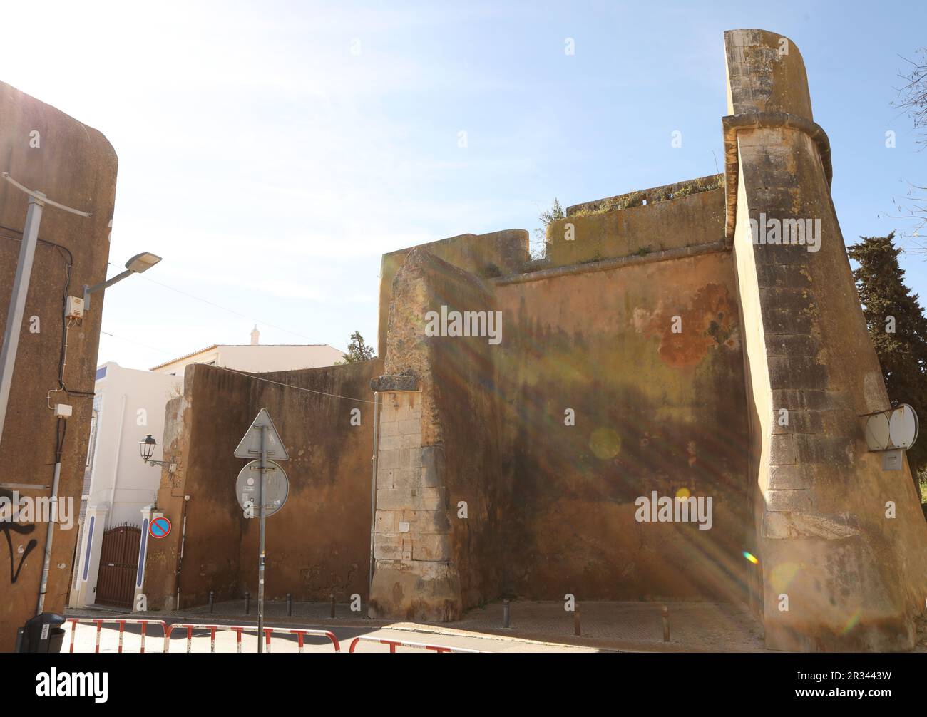 Preserved city walls hi-res stock photography and images - Alamy