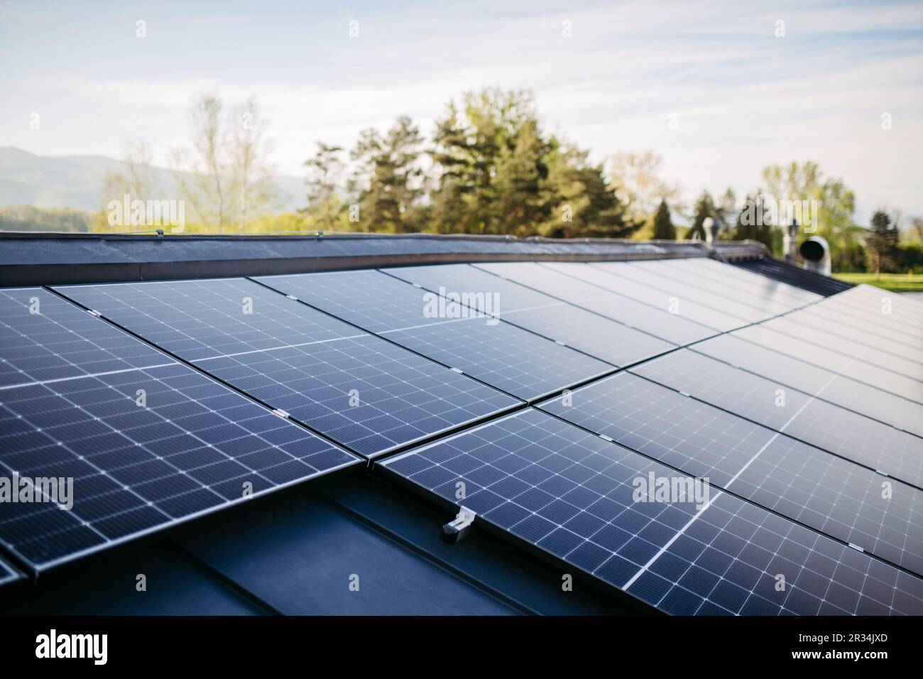 Rooftop solar panels installed hi-res stock photography and images - Alamy