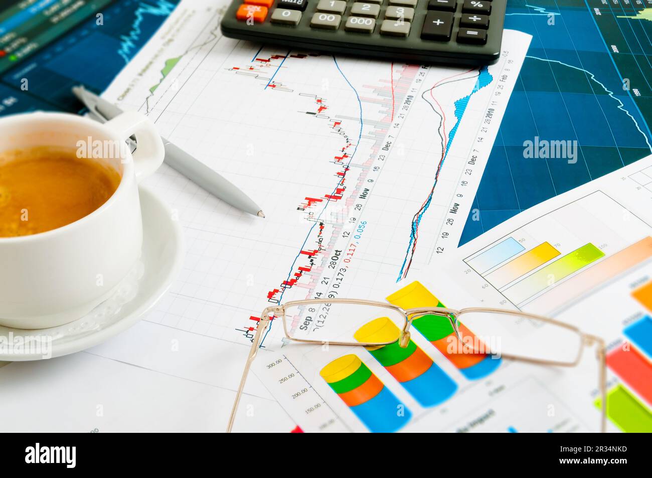 Graphs and charts stock analysing Stock Photo Alamy