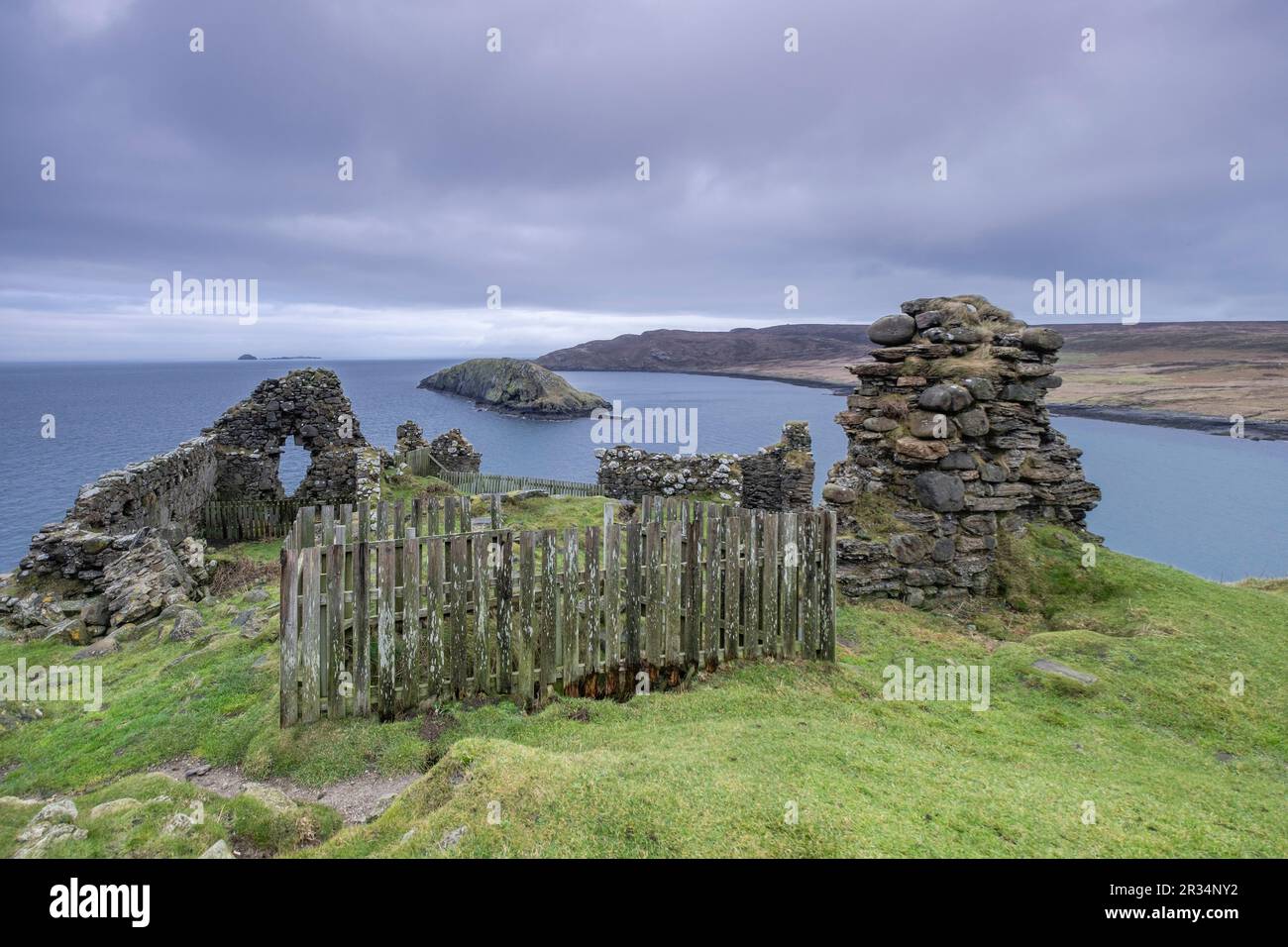 castillo de Duntulm,costa norte de Trotternish, isla de Skye, Highlands, Escocia, Reino Unido. Stock Photo