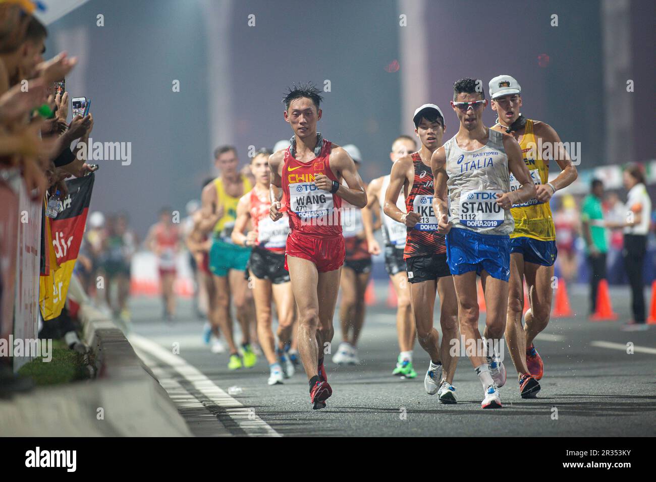 Marchers running the 20km race walk at the 2019 World Championships in ...