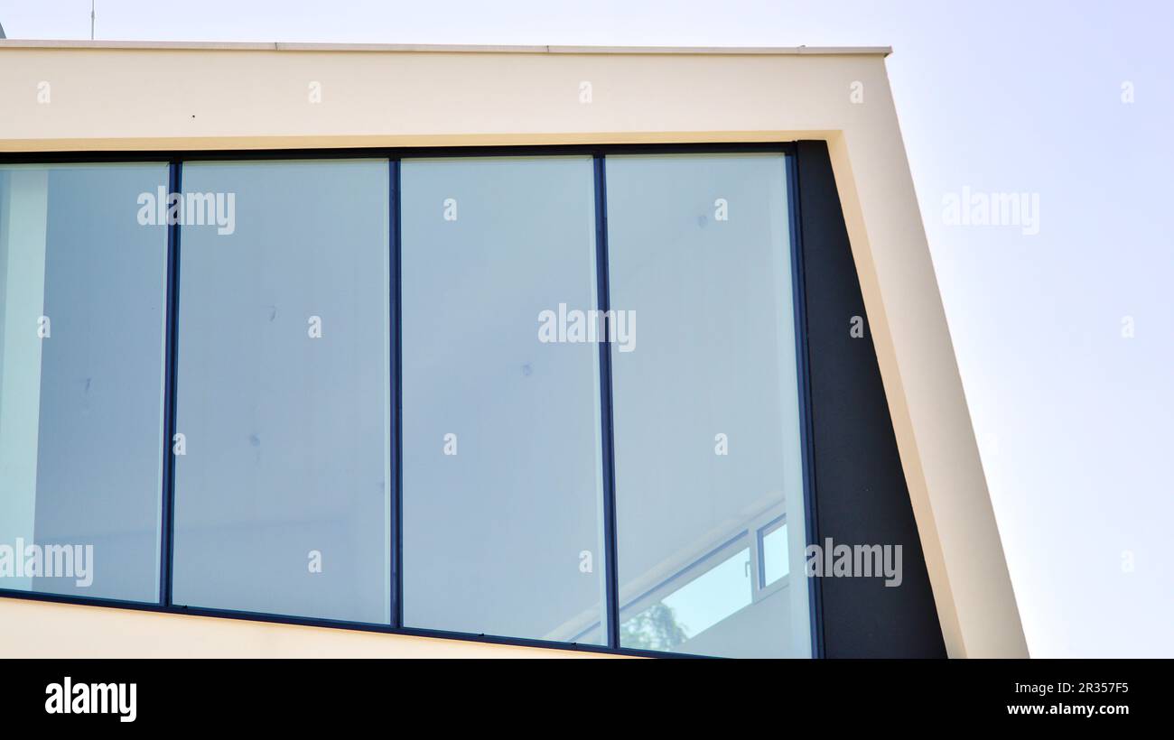 Curated Luxury Building Glazing Systems Gallery View 41
