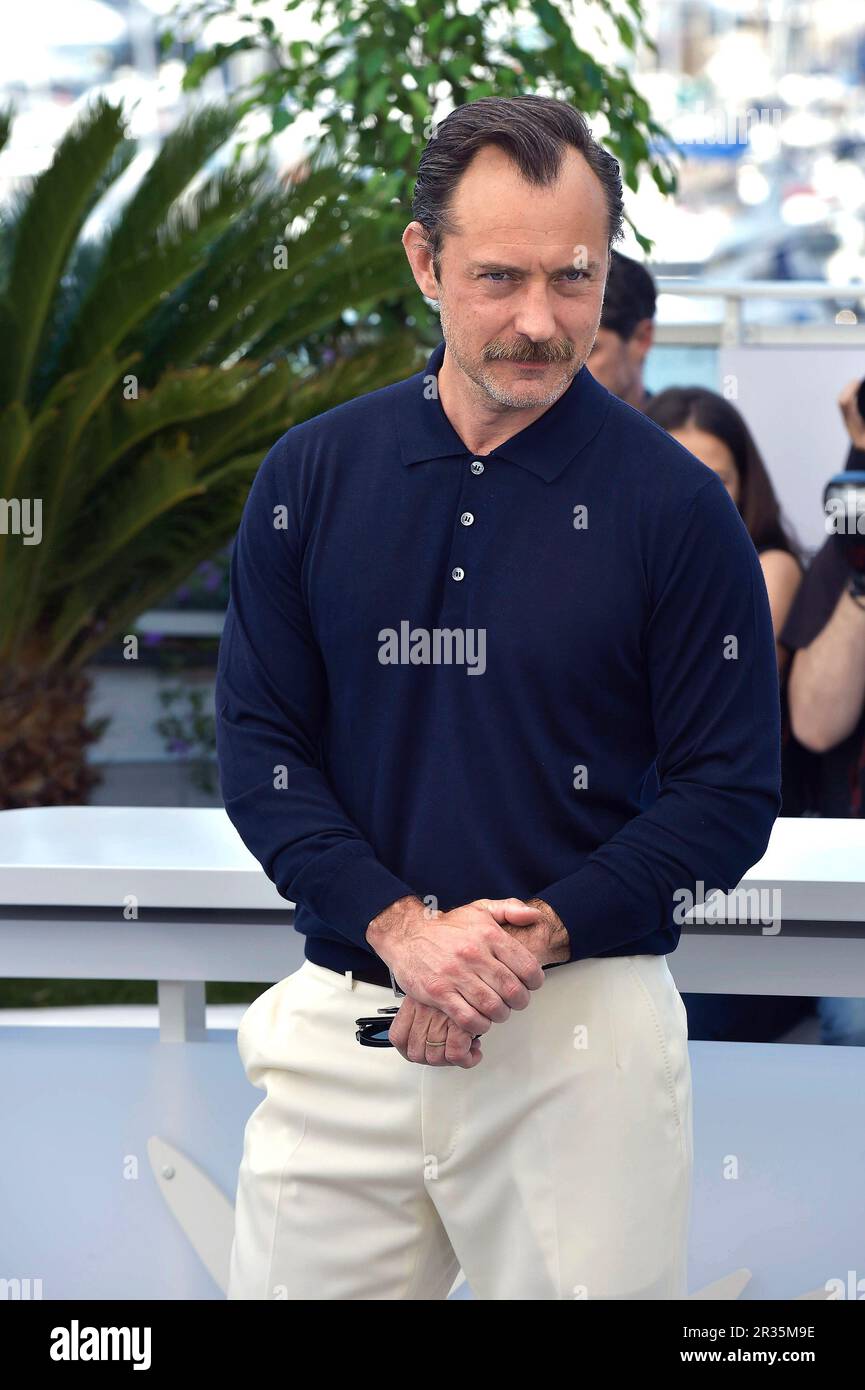 Cannes, France. 22nd May, 2023. Jude Law arrives at the 'Firebrand (Le Jeu De La Reine)' photocall at the 76th annual Cannes film festival at Palais des Festivals on May 22, 2023 in Cannes, France. Photo by Rocco Spaziani/UPI Credit: UPI/Alamy Live News Stock Photo