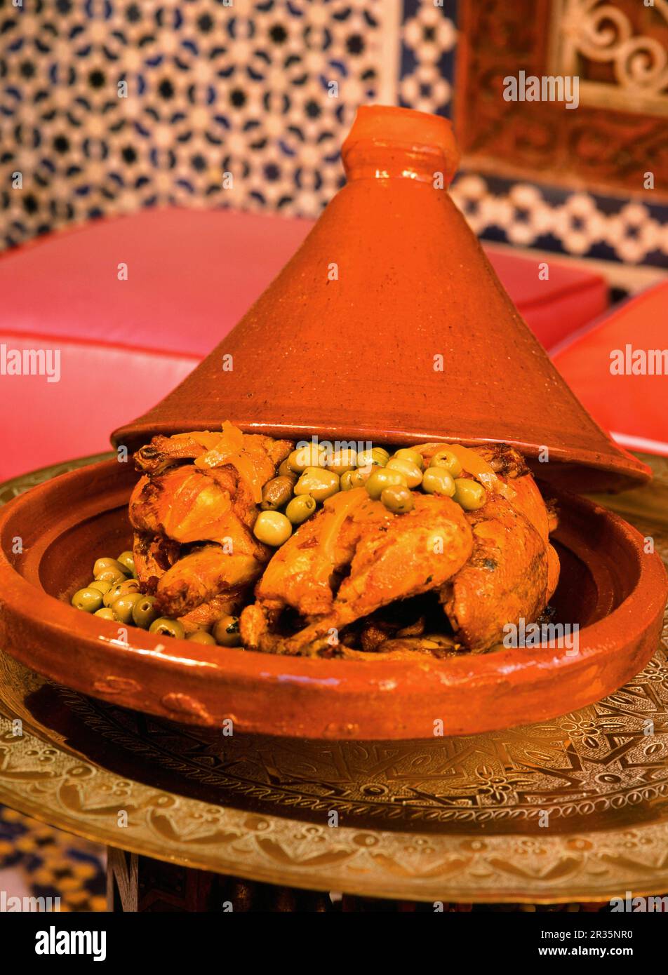 Chicken tagine with green olives Stock Photo - Alamy