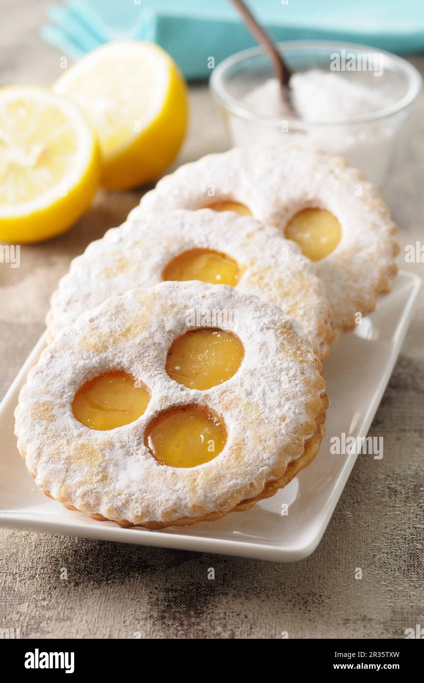Strawberry jam round shortbread cookies Stock Photo Alamy