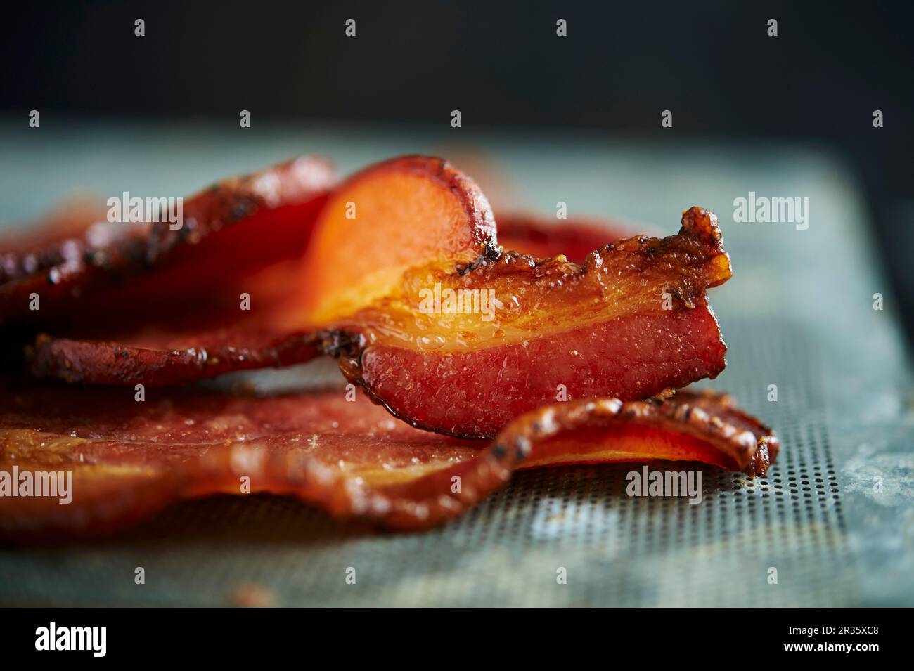 Cooked bacon rashers hi-res stock photography and images - Alamy