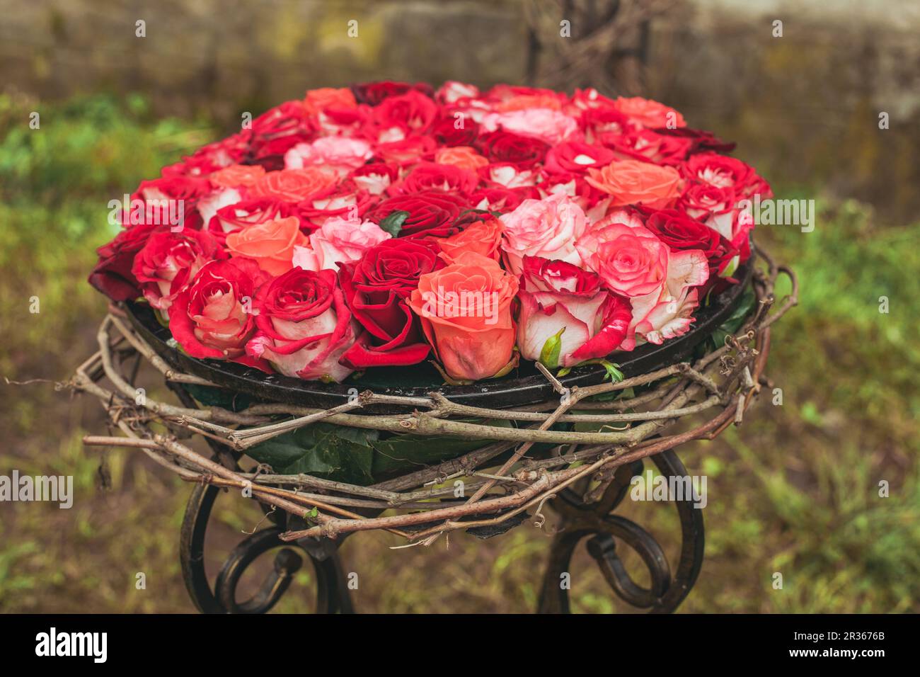 Metal flower decoration hi-res stock photography and images - Alamy