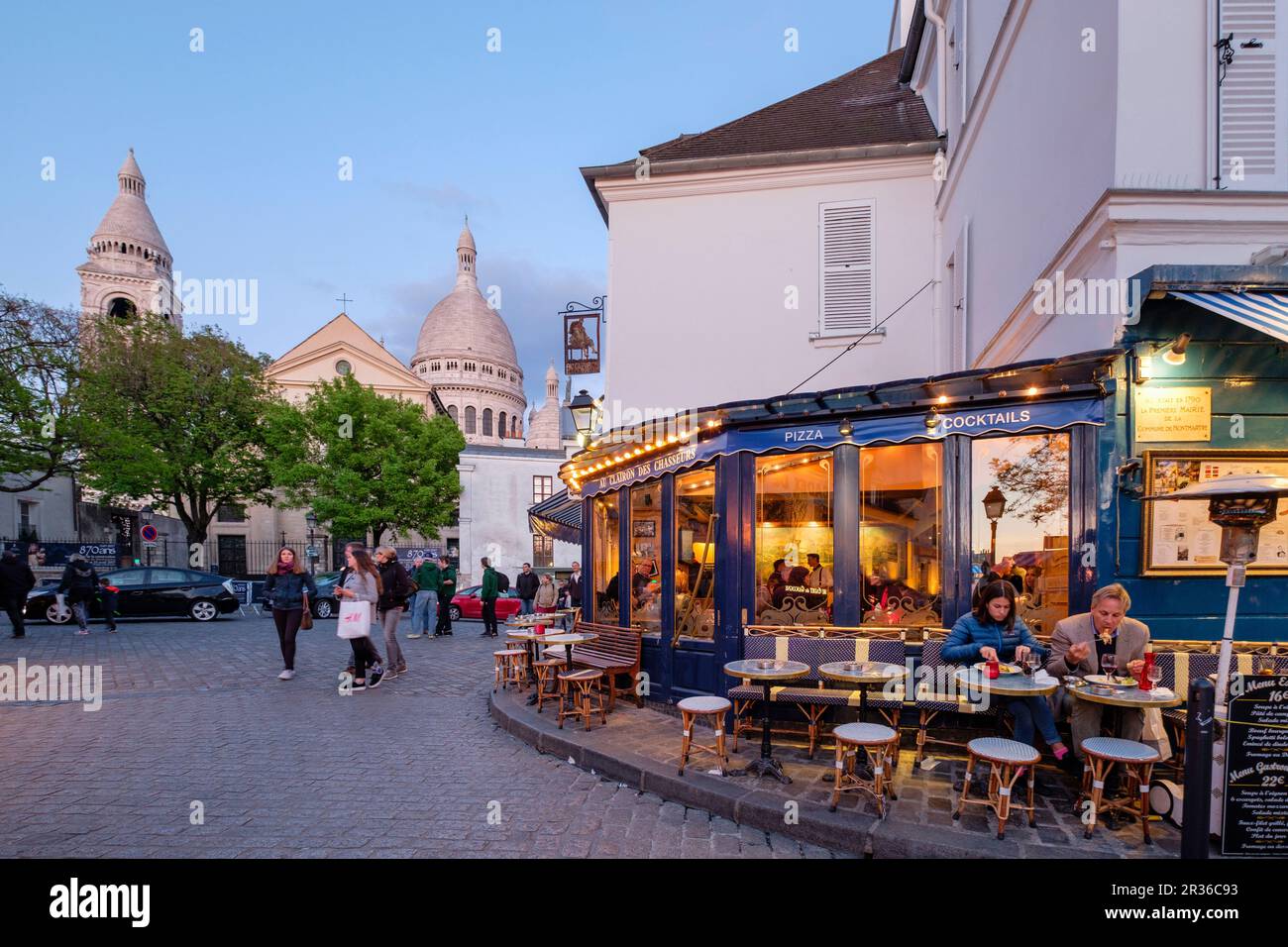 terraza frente al sagrado corazon, Montmartre, Paris, France,Western Europe. Stock Photo