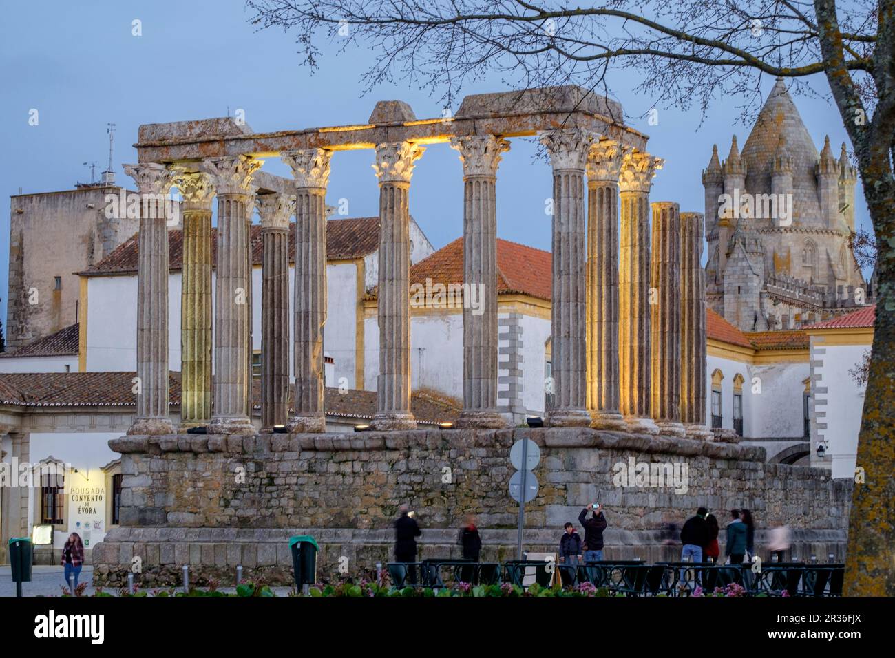 Templo romano de Évora, Templo de Diana, siglo I a.c., Évora, Alentejo, Portugal. Stock Photo