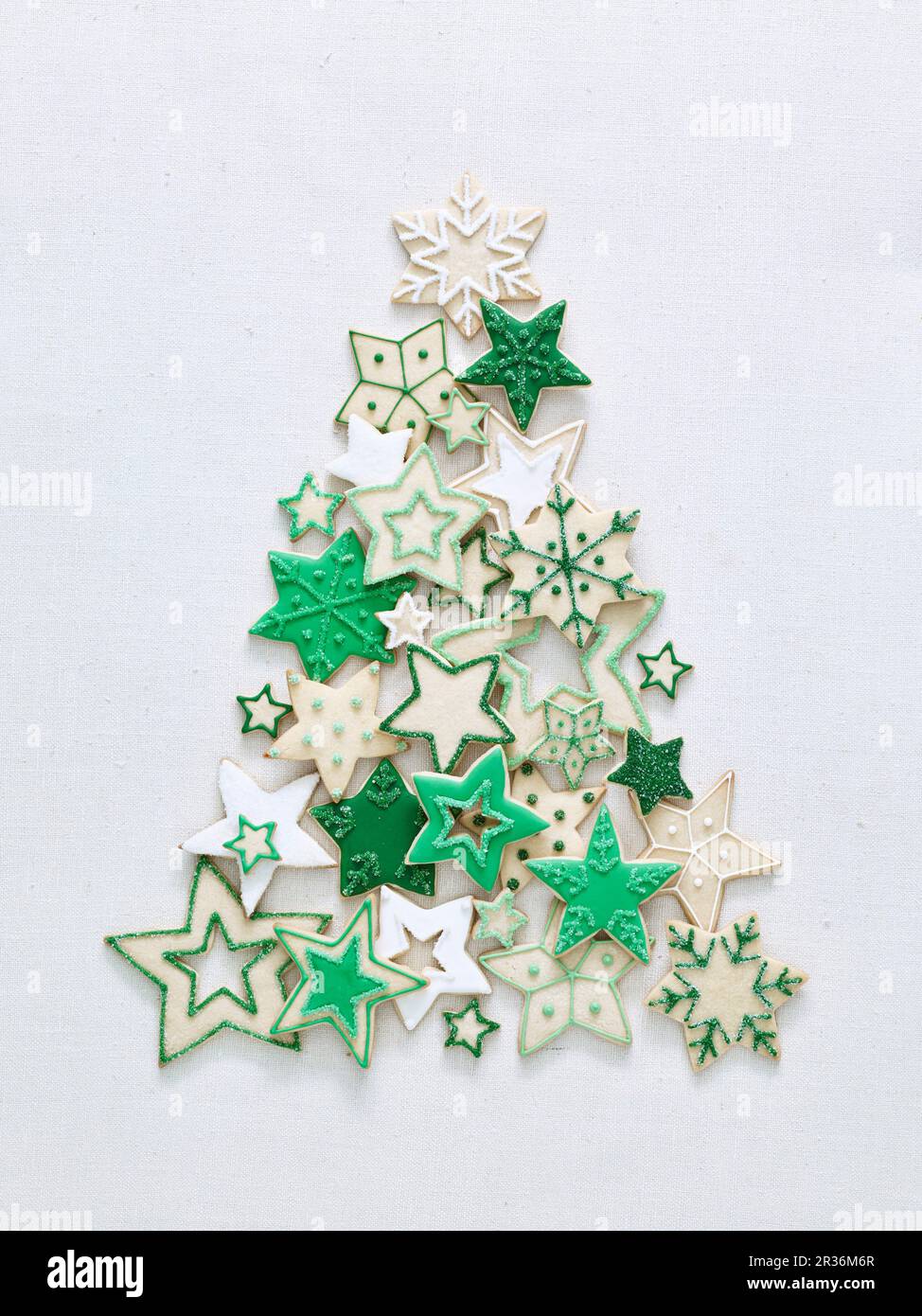 Green And White Christmas Star Biscuits Stock Photo Alamy green-and-white-christmas-star-biscuits-stock-photo-alamy