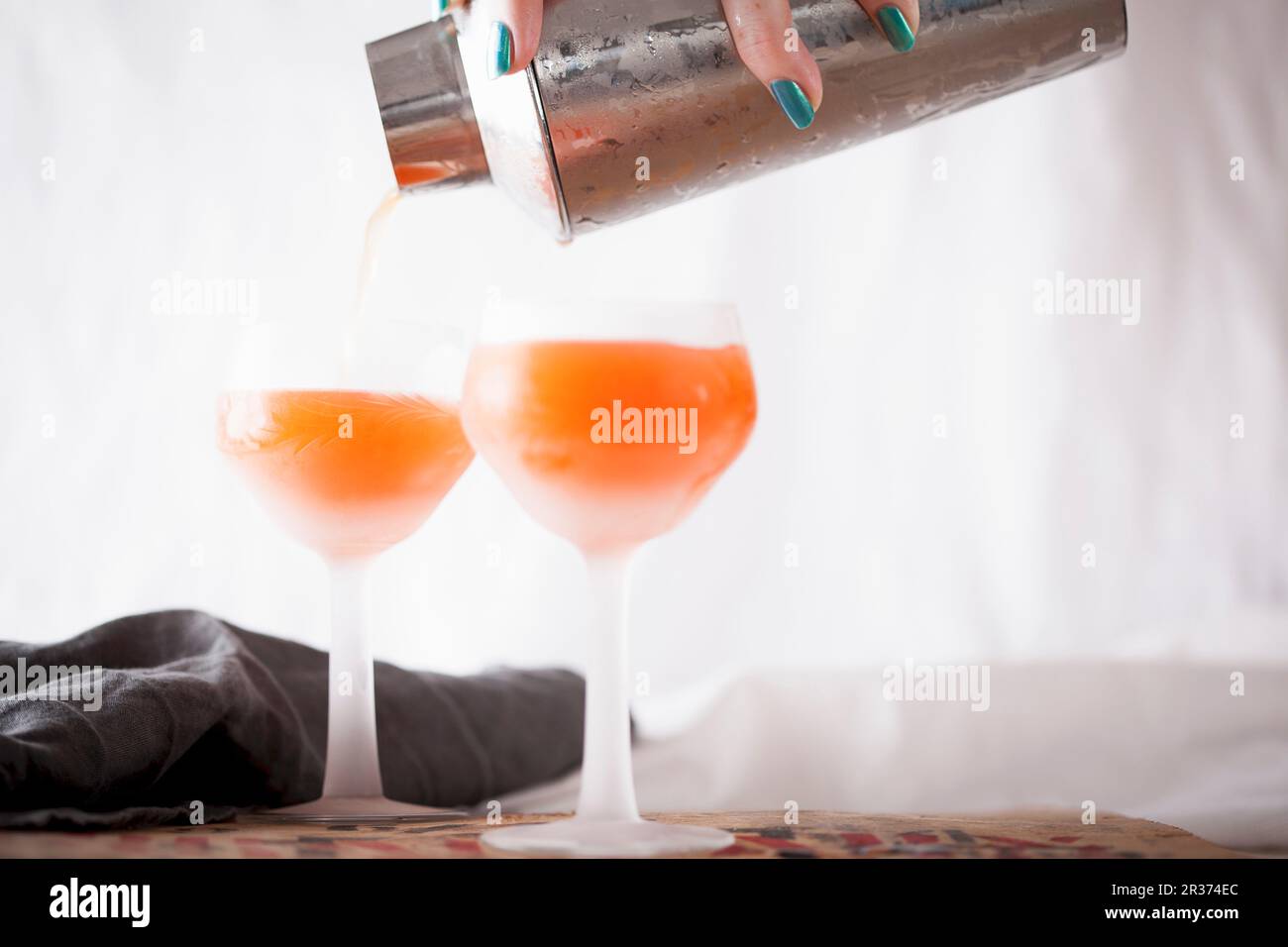 Monkey Gland cocktails (gin, orange juice, grenadine and absinthe Stock