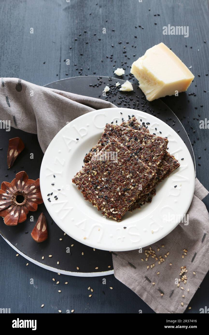 Glutenfree linseed bread with black and white sesame seeds and