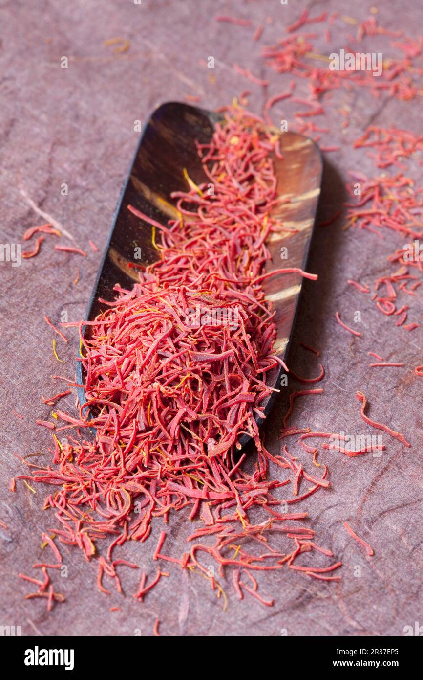 Saffron Threads Display Saffron thread in wooden hi-res stock photography and images - Alamy