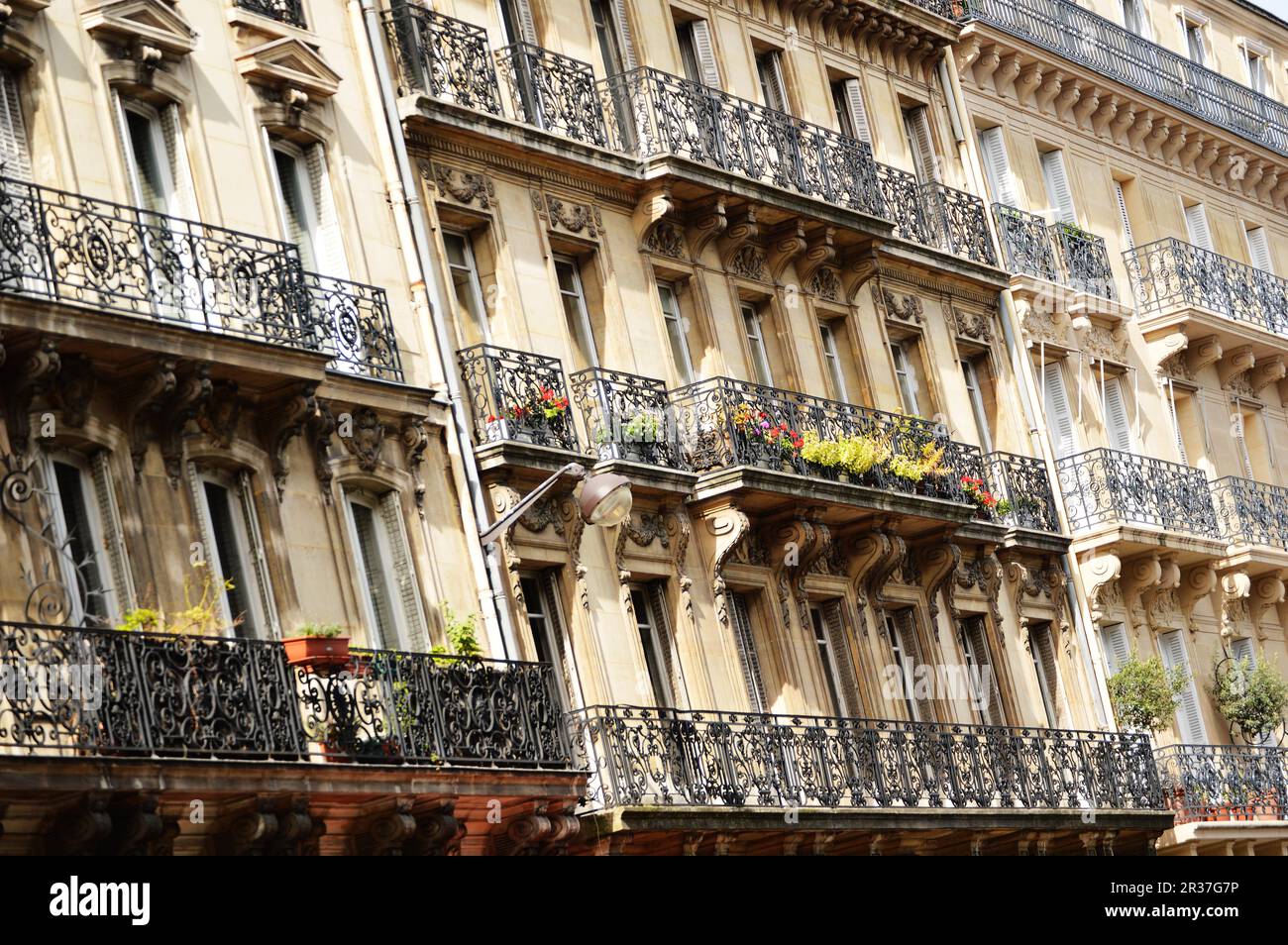 Parisian historic architecture hi-res stock photography and images - Alamy