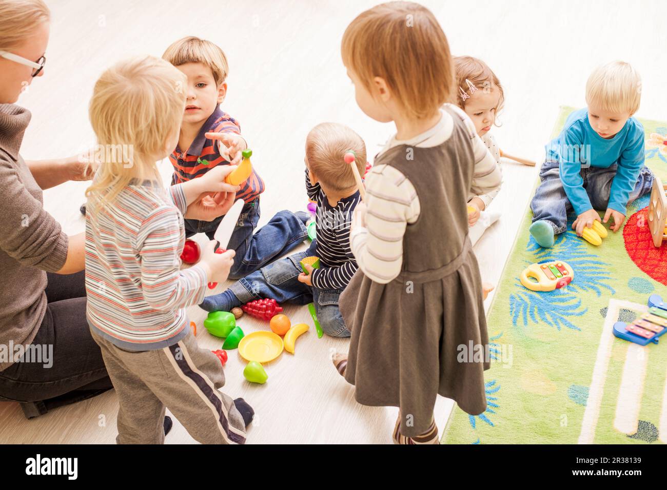  Games in kindergarten Stock Photo - Alamy Motiv 