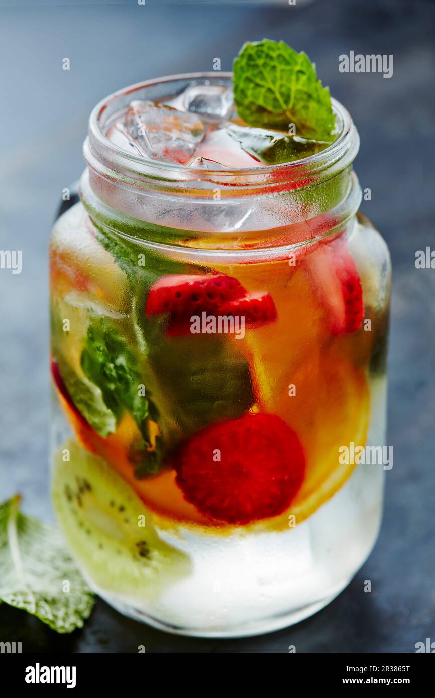 Fruit inside ice cubes hi-res stock photography and images - Alamy