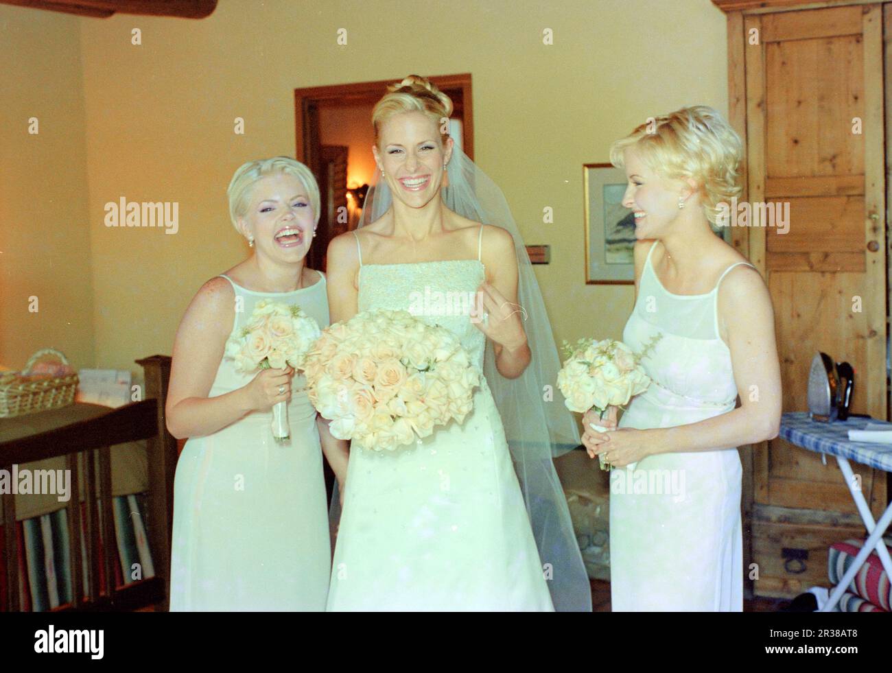 The Dixie Chicks members, Natalie Maines and sisters Martie Maguire and  Emily Strayer at Strayers wedding in 1999 Credit: Ross Pelton/MediaPunch  Stock Photo - Alamy, image size:1300x981
